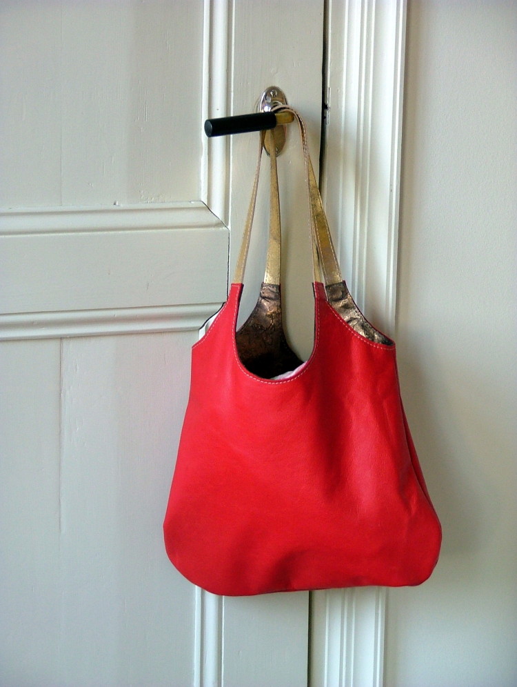 red shopper bronze leather